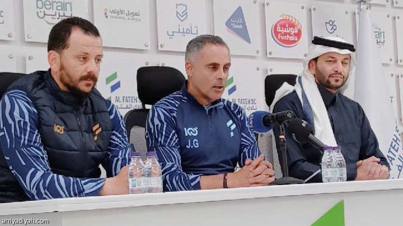 جوميز: نحتاج إلى مهاجم.. والنصر مثل الهلال