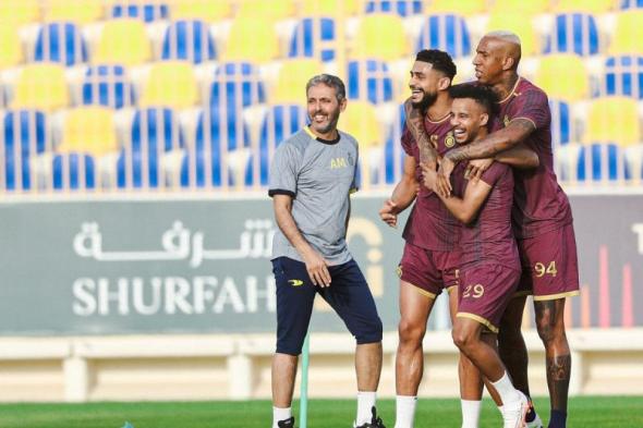 النصر يطبق تكتيتك الطائي