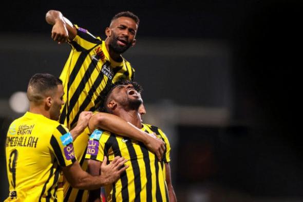 انتزع نقاط الفيحاء.. الاتحاد يلحق بالنصر والهلال