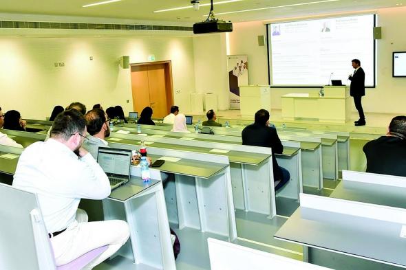 جامعة قطر تعزز التعاون البحثي مع «الملكية للجراحين»