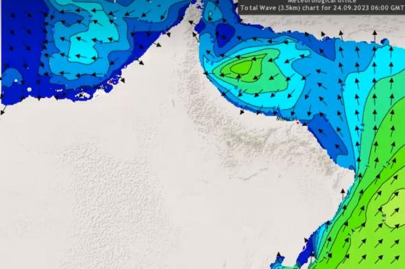 الأرصاد تنبه: ارتفاع موج البحر بمسندم وبحر العرب
