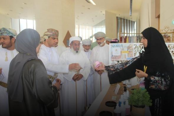 افتتاح معرض “مجان الخير للمنتجات الوطنية” بمنح