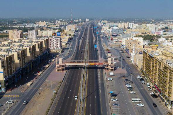 رؤية استراتيجية لتعزيز التنمية المستدامة في مختلف القطاعات بجنوب الباطنة